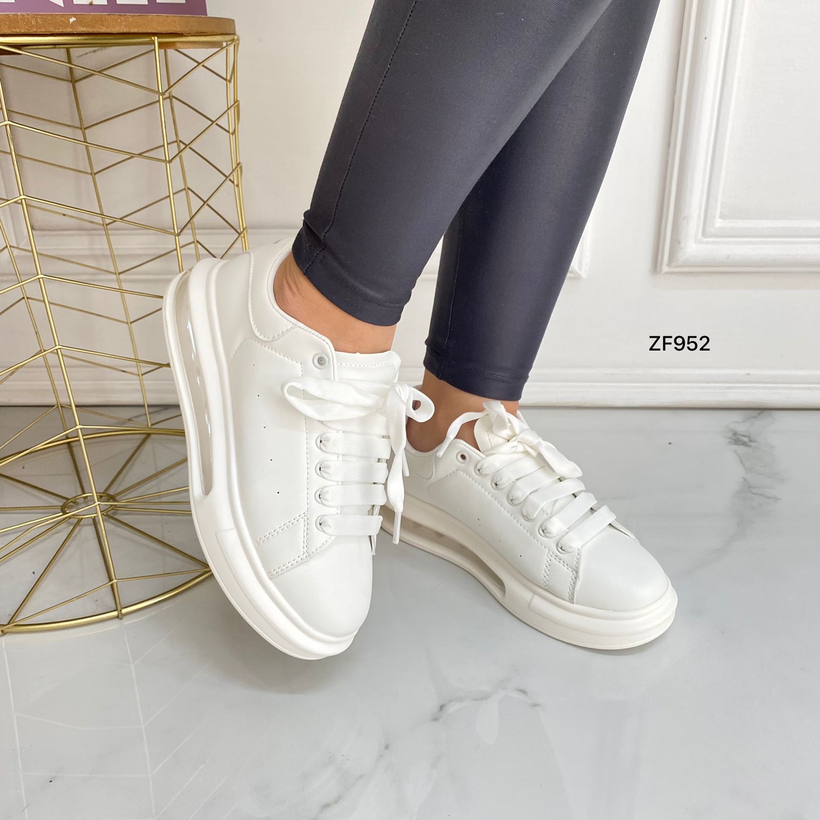 Tenis blanco recamara 3cm TN09# C-1